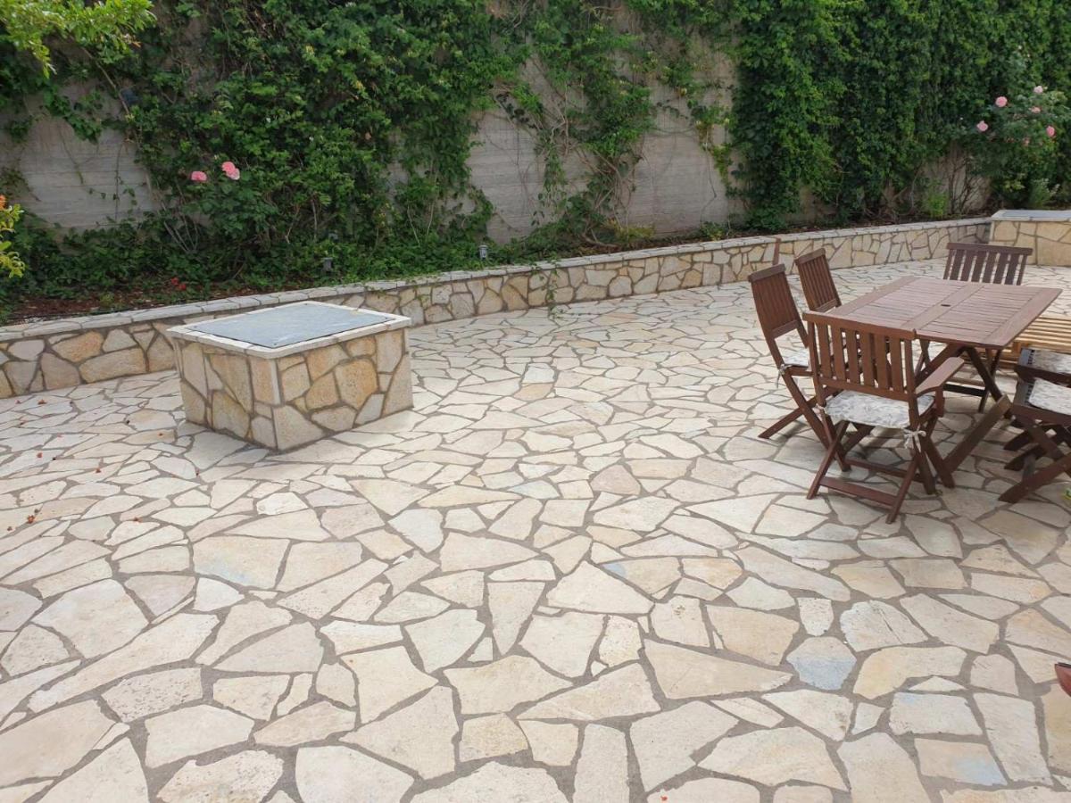 Villa Clio Manganos Экстерьер фото