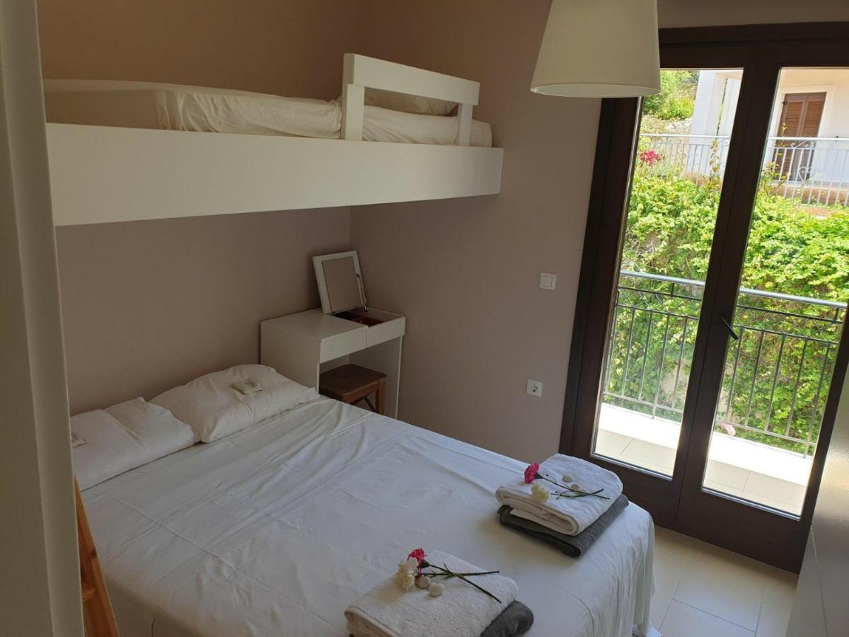 Villa Clio Manganos Экстерьер фото